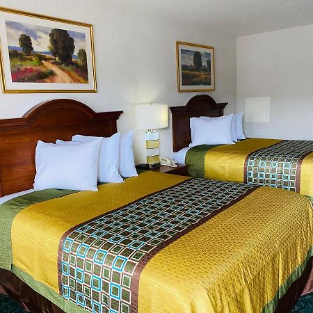 Harrisonville Inn & Suites Kültér fotó