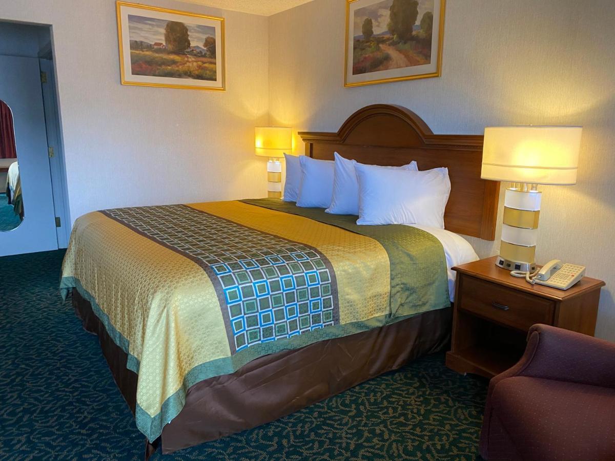 Harrisonville Inn & Suites Kültér fotó