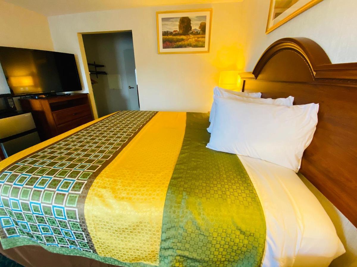 Harrisonville Inn & Suites Kültér fotó