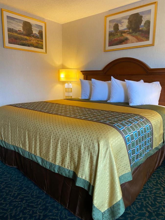 Harrisonville Inn & Suites Kültér fotó