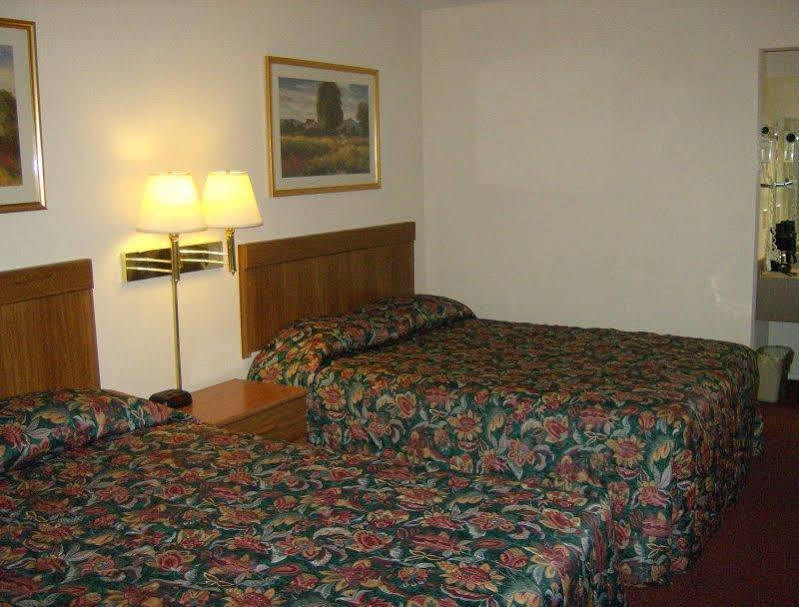 Harrisonville Inn & Suites Kültér fotó